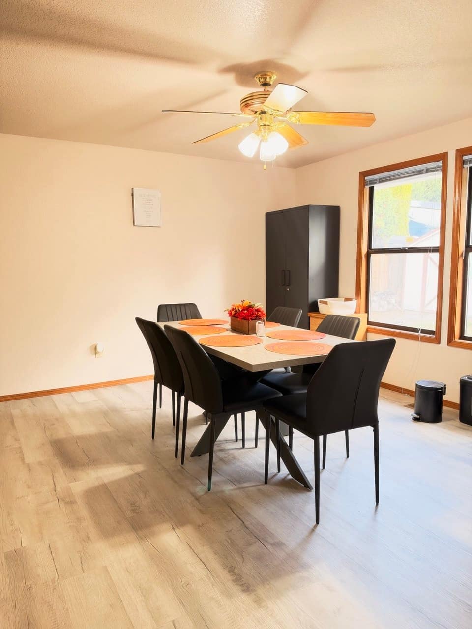 Bright dining area where residents share meals at HopeSprings